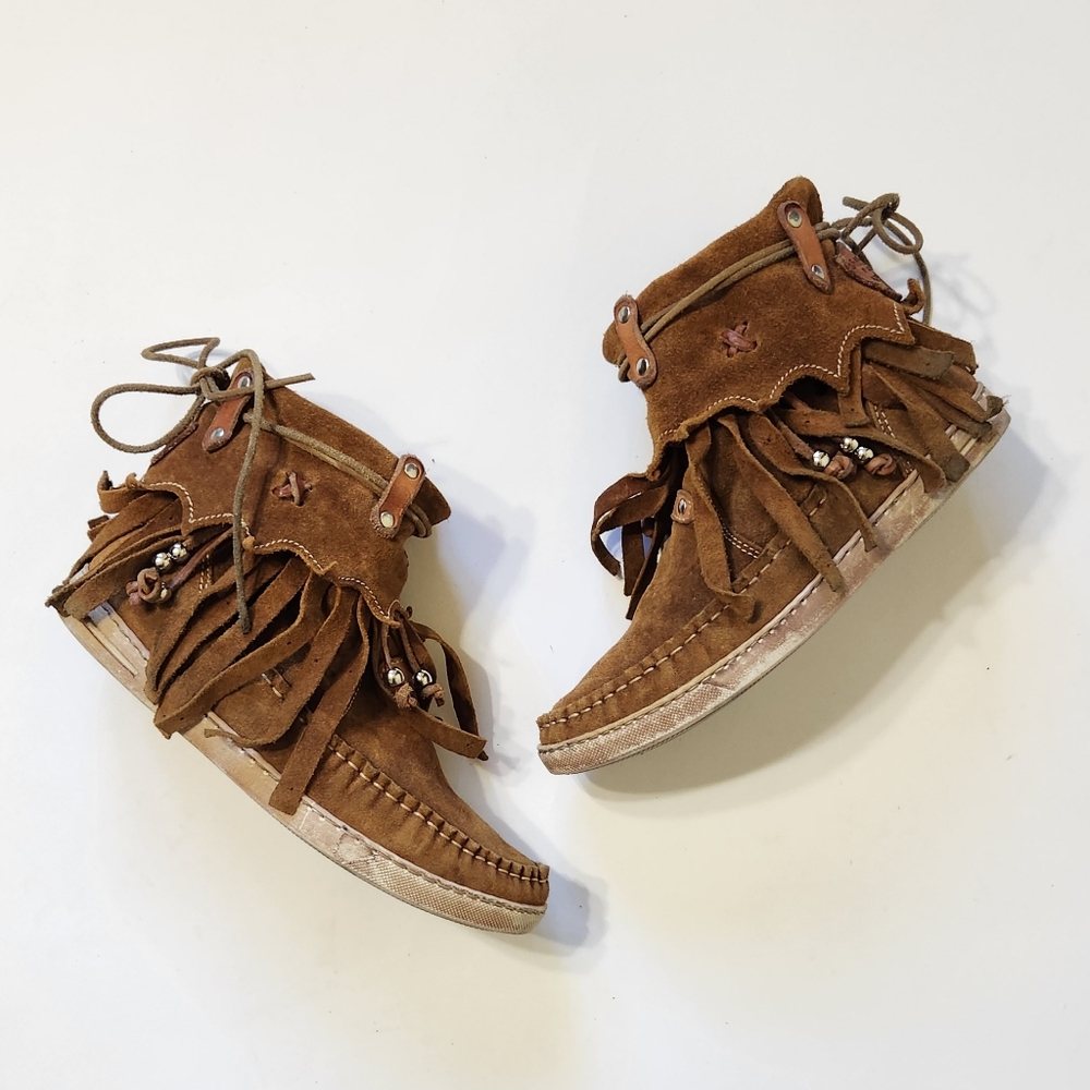 EL VAQUERO FRINGE SUEDE MOCCASIN BOOTIES BROWN